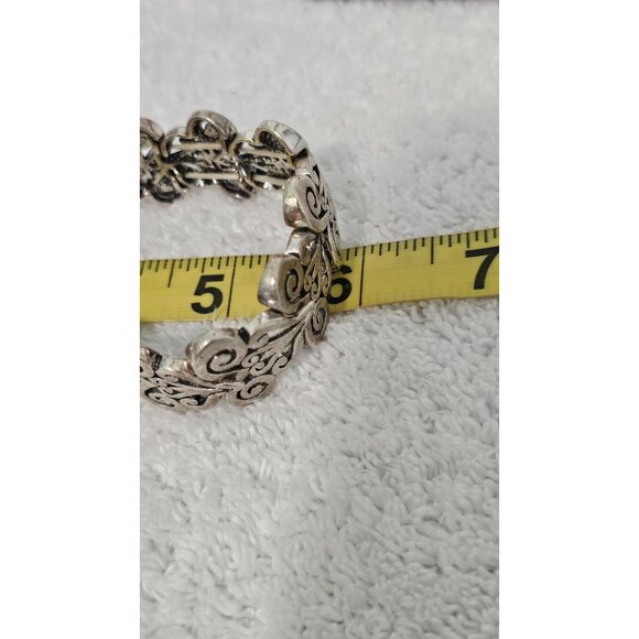 Silver-Tone Stretch Bracelet Fits average Wrist Art Deco Style Intricate Swirl - Picture 4 of 4